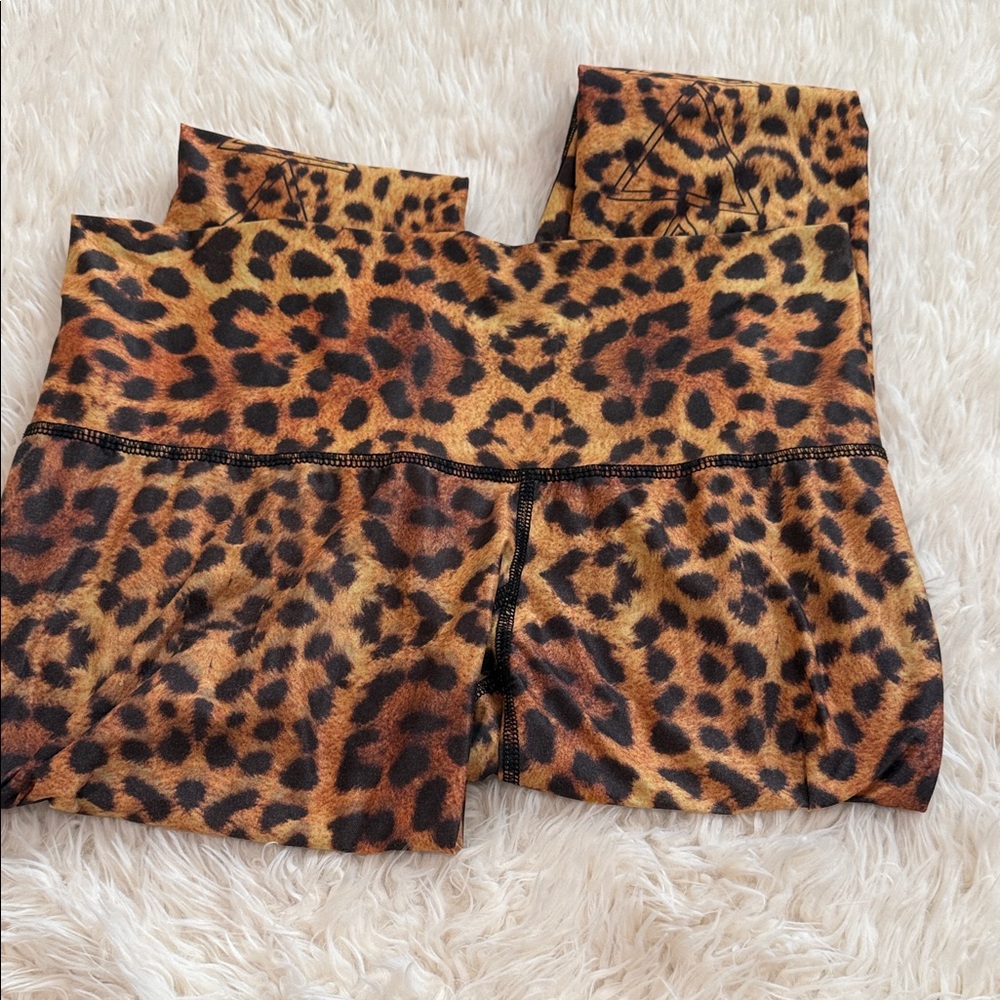 Teeki Leopard Print Leggings